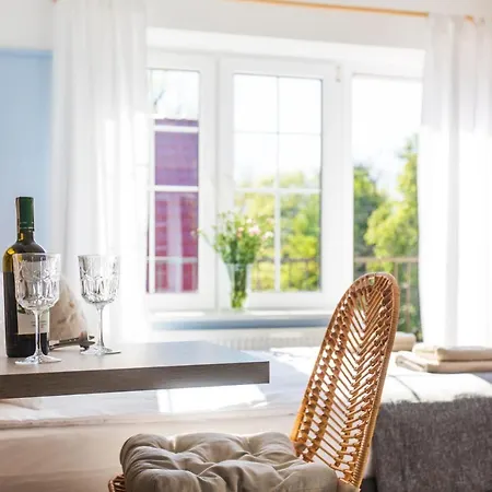 Fregata * Ούστκα