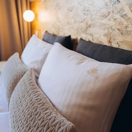 Fregata * Ούστκα