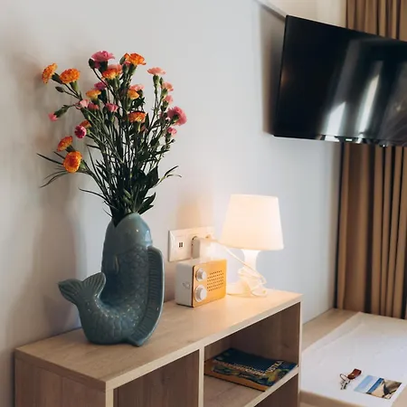 Fregata * Ούστκα